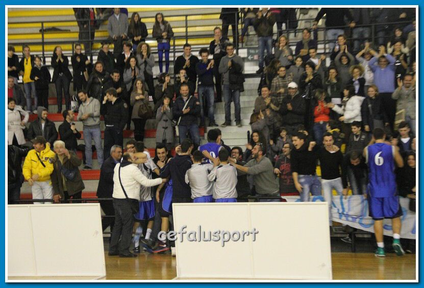 121223 Aquila 510_tn.jpg